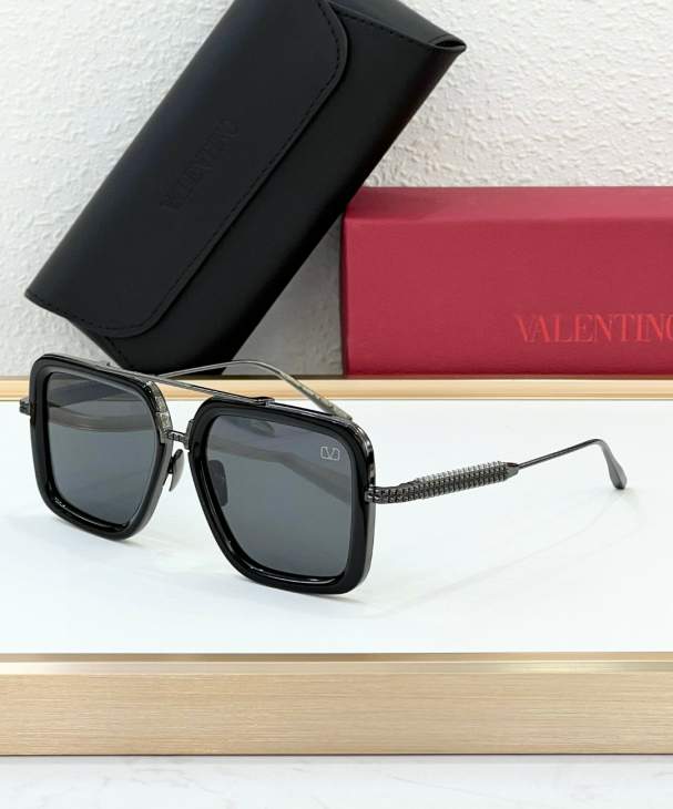 Picture of Valentino Sunglasses _SKUfw66635710fw